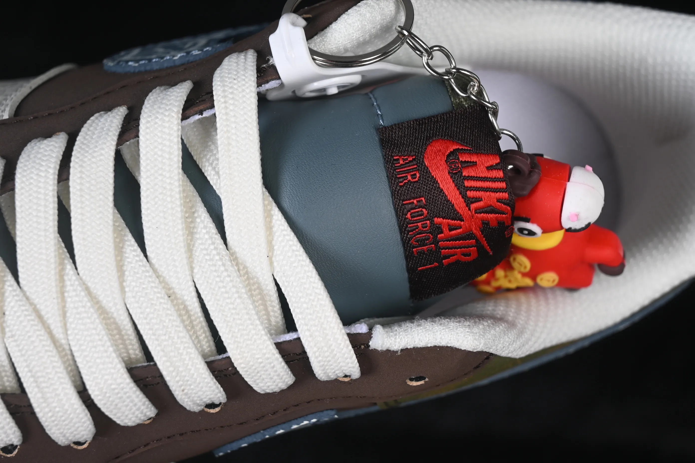 All categories Nk Air Force 1 Air Force series Nk Air Force 1 Low Air Force low-top Nike Air Force 1'07 Low Year of the Horse limited edition Green and brown woven cloud gold pattern Air Force 1 low-top casual sneakers NH0601-536